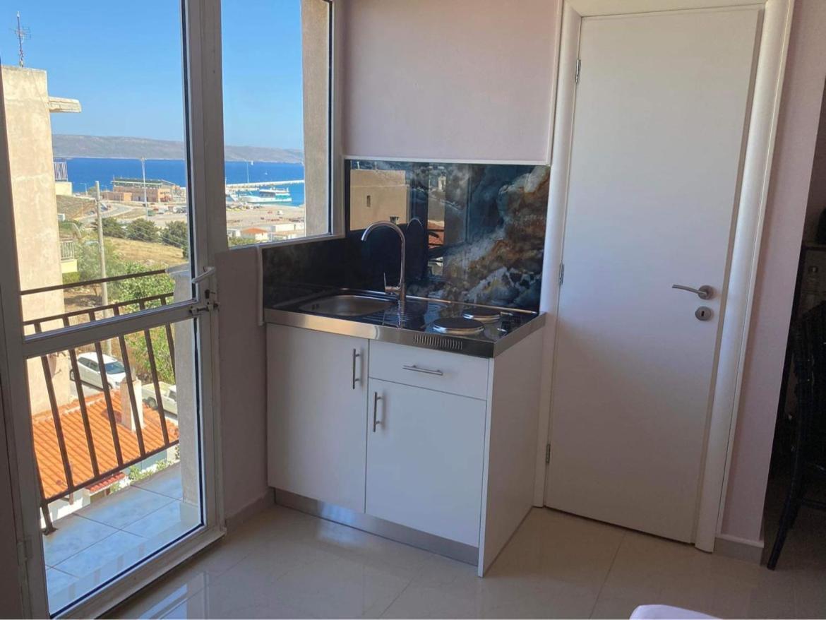 Lavrio 1Bdr Penthouse 7 Min On Foot From The Port Lejlighed Eksteriør billede